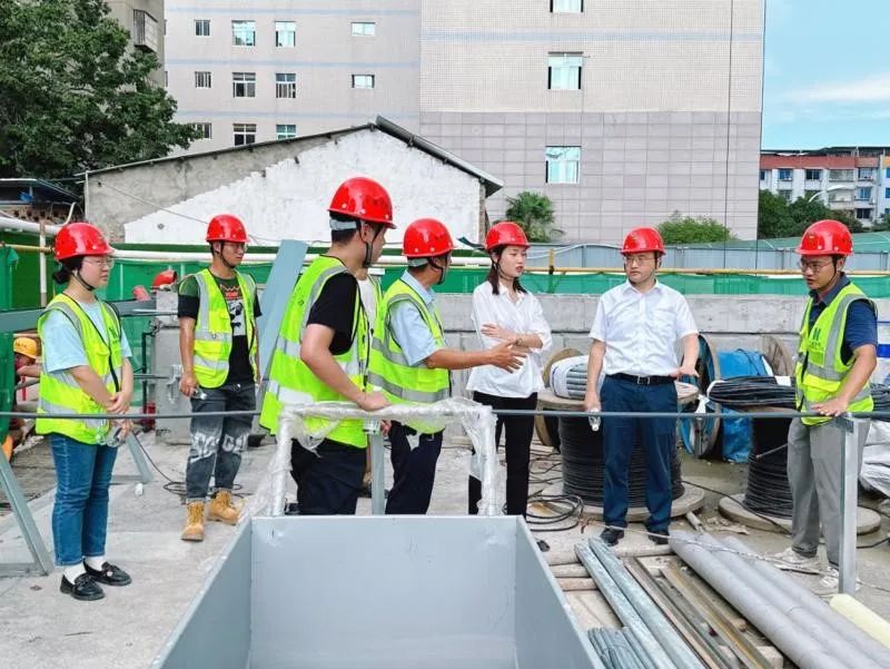 公司党委书记、执行董事朱军一行到中江县人民医院建设项目检查指导工作